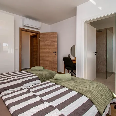 Casa Bella In Barbariga, Istria Peroj