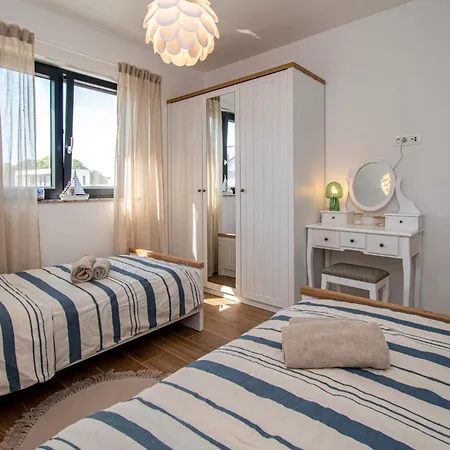 Casa Bella In Barbariga, Istria Villa *