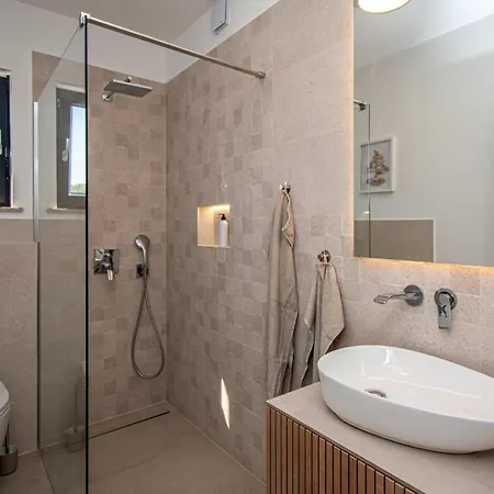 Casa Bella In Barbariga, Istria Villa