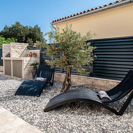 Casa Bella In Barbariga, Istria Peroj