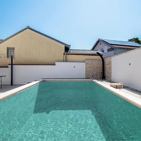 Casa Bella In Barbariga, Istria * Peroj