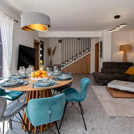 Villa Casa Bella In Barbariga, Istria By Istrabook