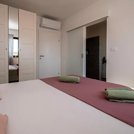 Casa Bella In Barbariga, Istria By Istrabook * Peroj